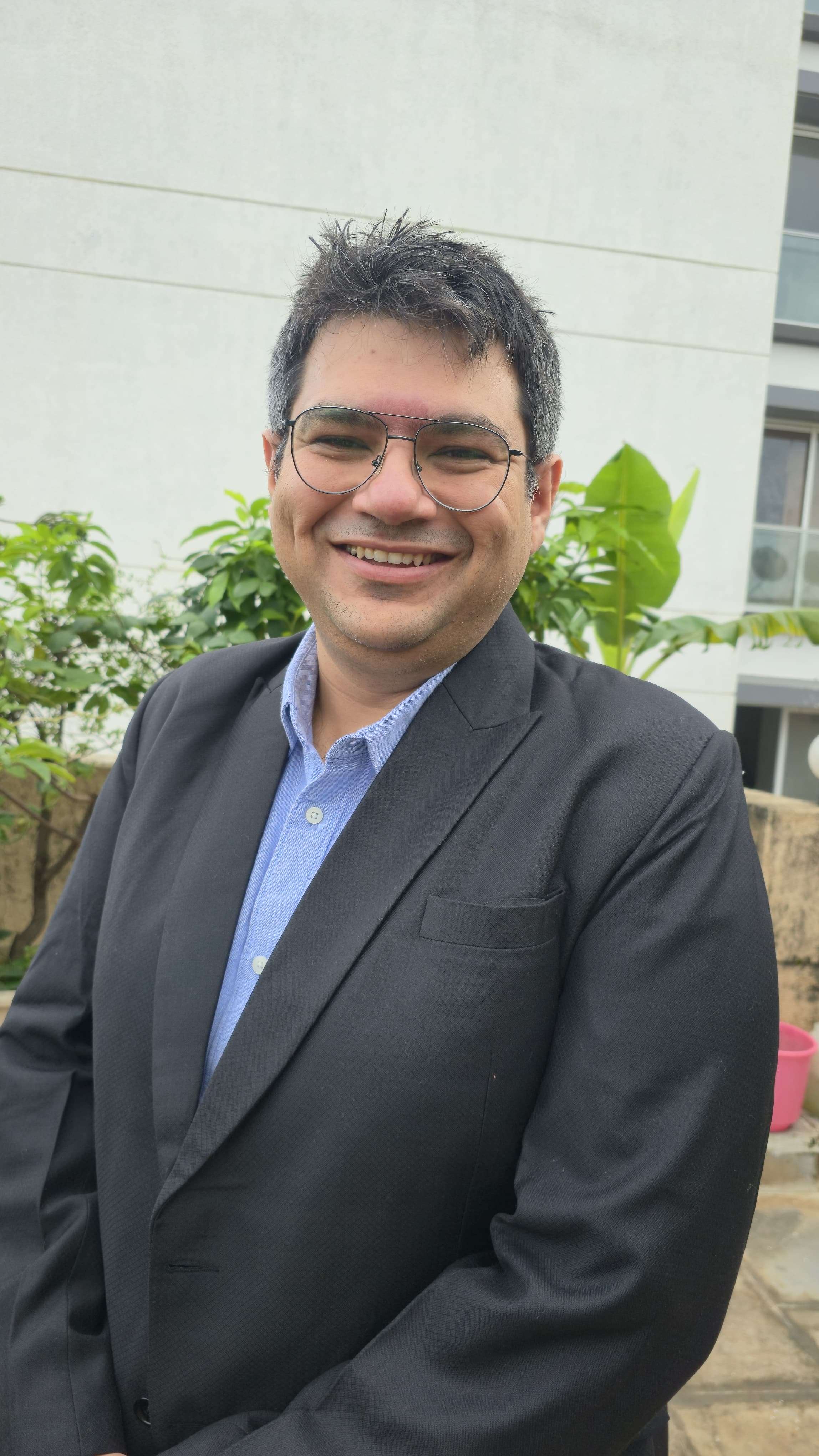 Dr. Alok Bhardwaj
